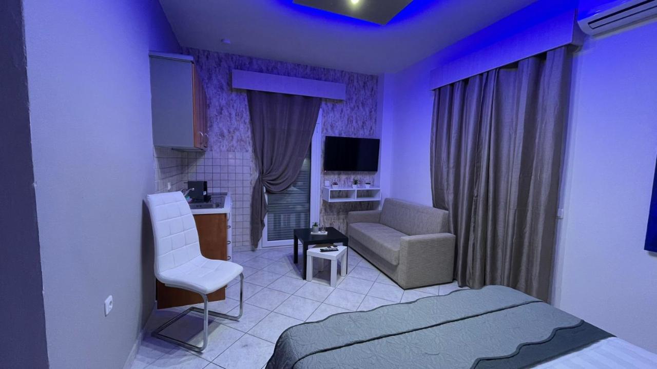 Premium Suites Ofrinion Exterior photo